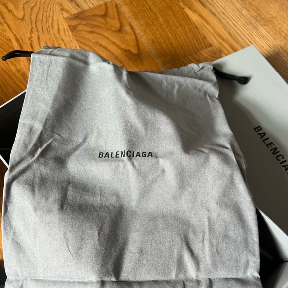 Balenciaga pool logo rubber slides - Picture 4 of 11